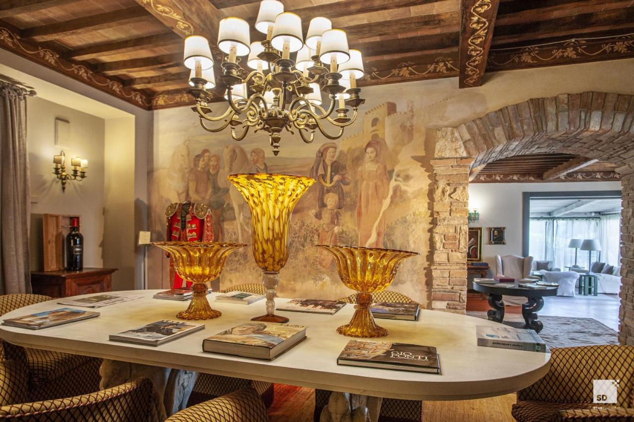 Relais Todini - Residenza D'Epoca - Luxury Historic House Hotell Exteriör bild