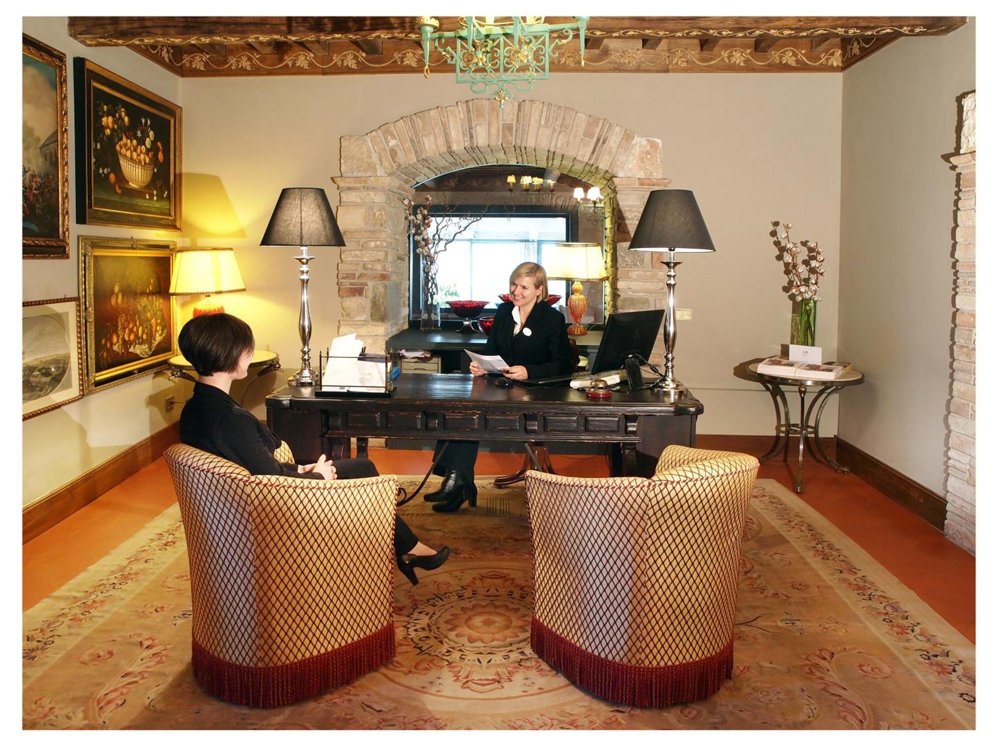 Relais Todini - Residenza D'Epoca - Luxury Historic House Hotell Exteriör bild